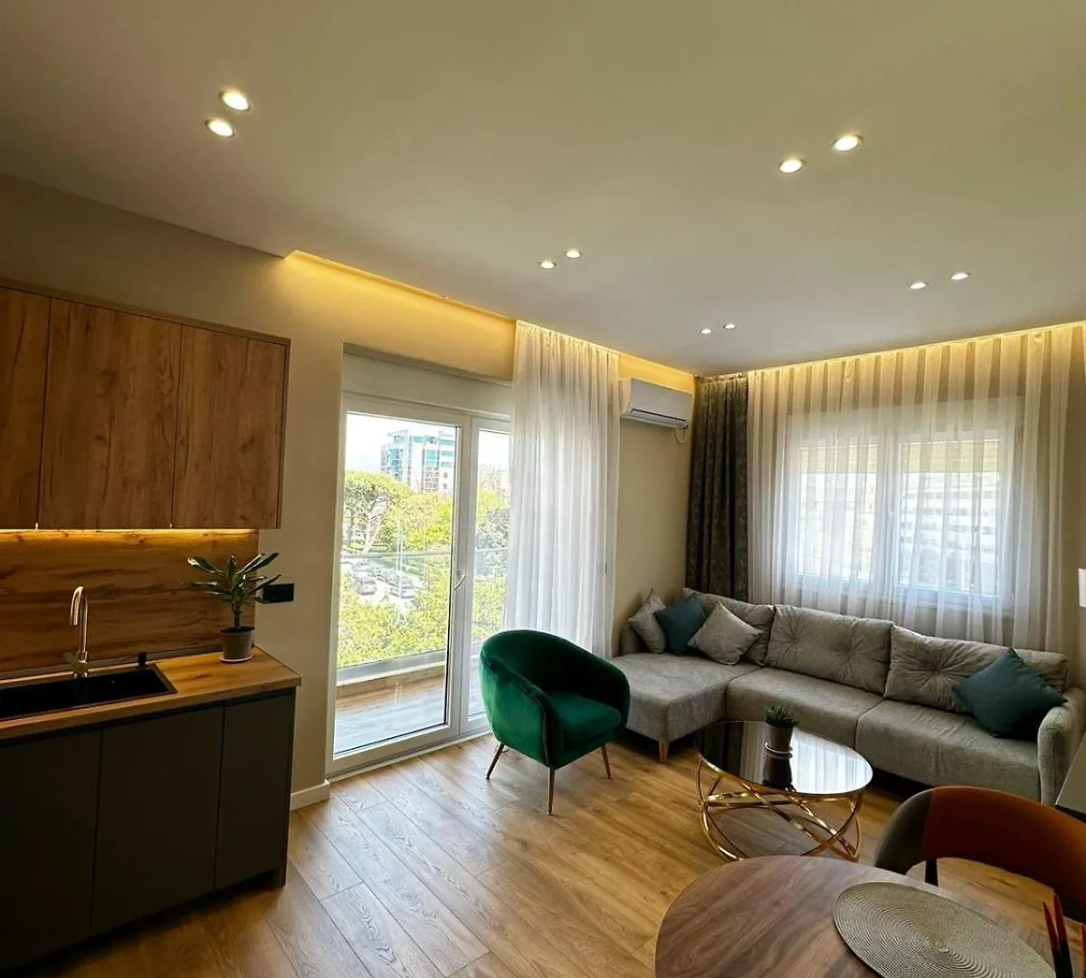 Ideal Apartment Shkodër 0*,